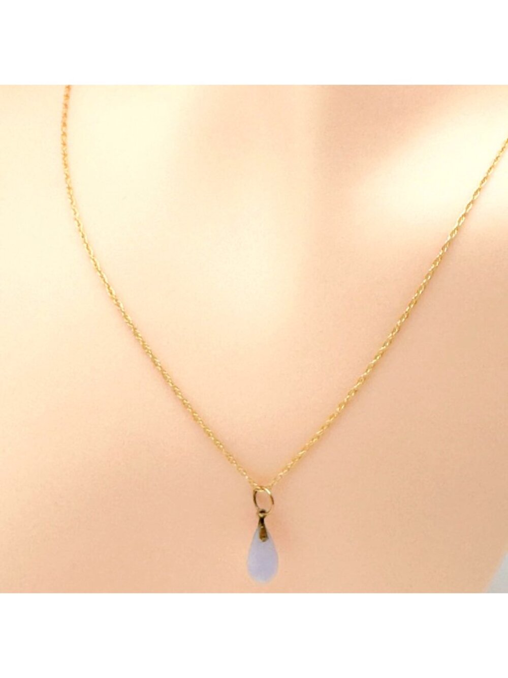 14K Gold Chain With Lavender Jade Teardrop Pendant Necklace 18" Long